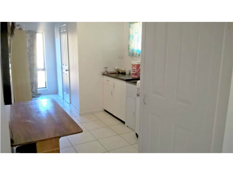 1 Gordon Lane, Mount Morgan QLD 4714
