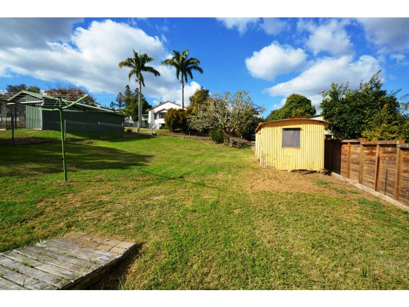 77 James Street, Mount Morgan QLD 4714