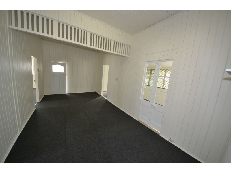77 James Street, Mount Morgan QLD 4714