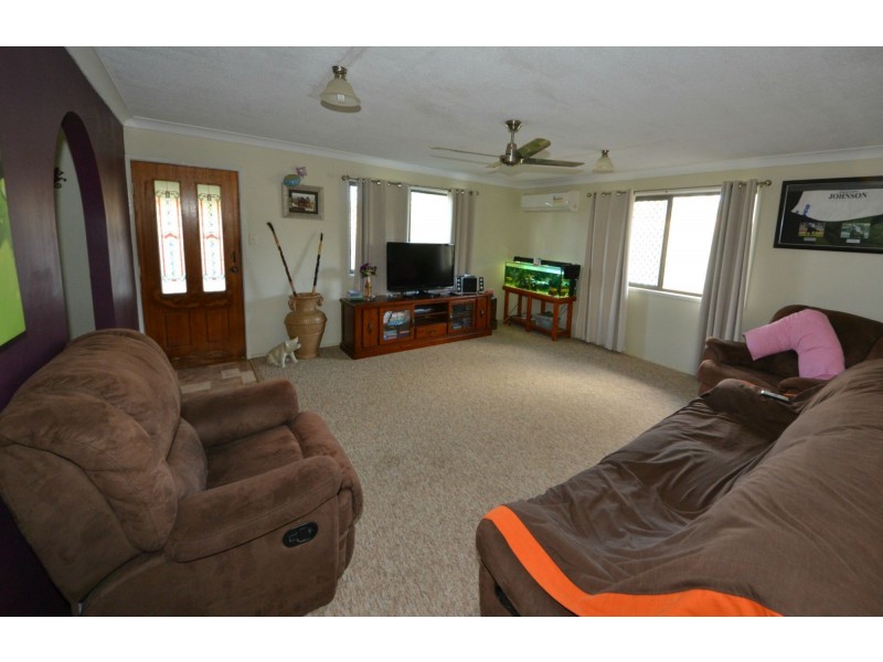 9 Harnsworth Road, Alton Downs QLD 4702