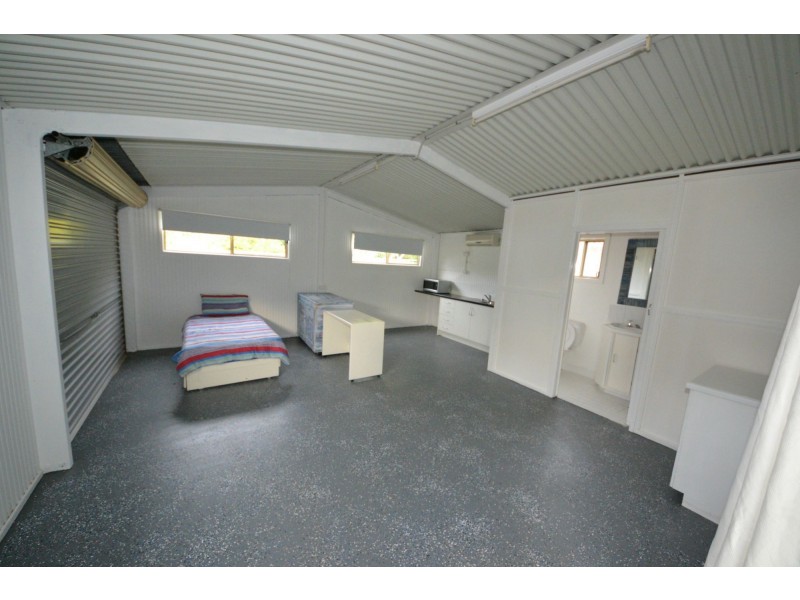 1 Buxton Drive, Gracemere QLD 4702