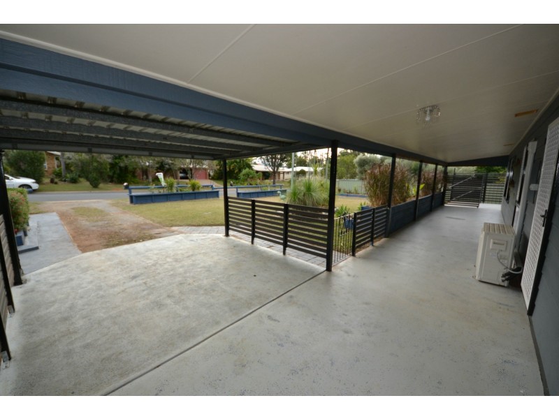 1 Buxton Drive, Gracemere QLD 4702
