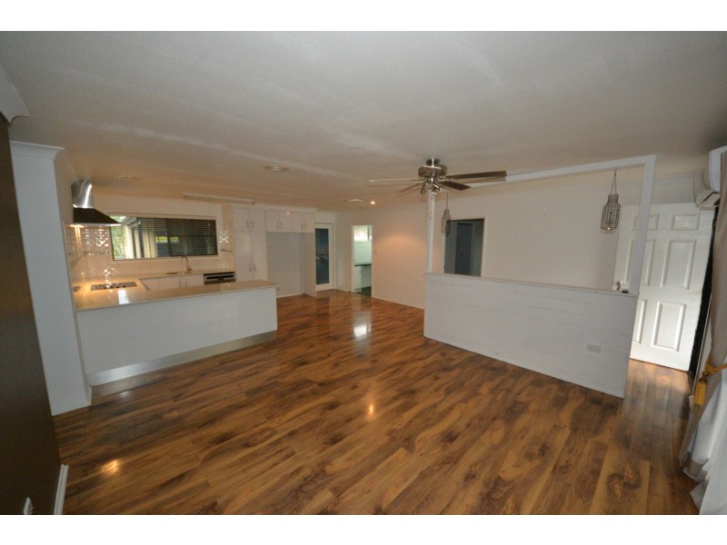 1 Buxton Drive, Gracemere QLD 4702