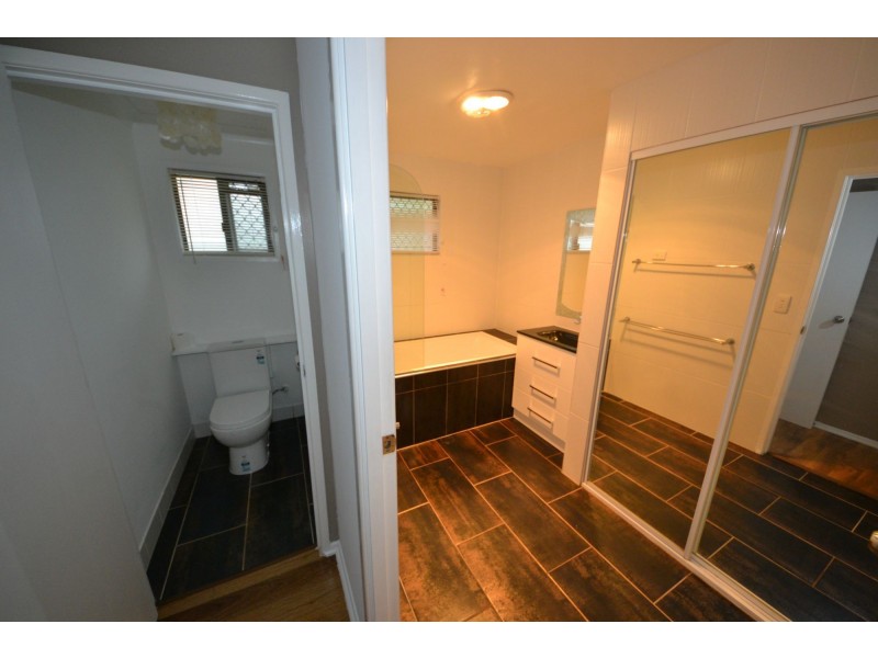 1 Buxton Drive, Gracemere QLD 4702