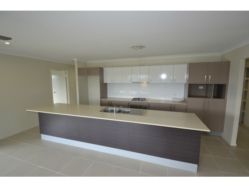 1 Sturt Court, Gracemere QLD 4702