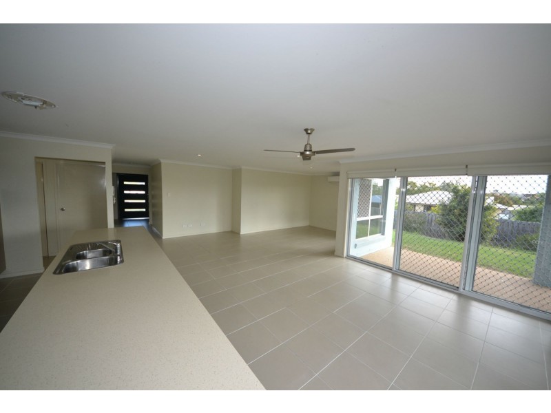 1 Sturt Court, Gracemere QLD 4702