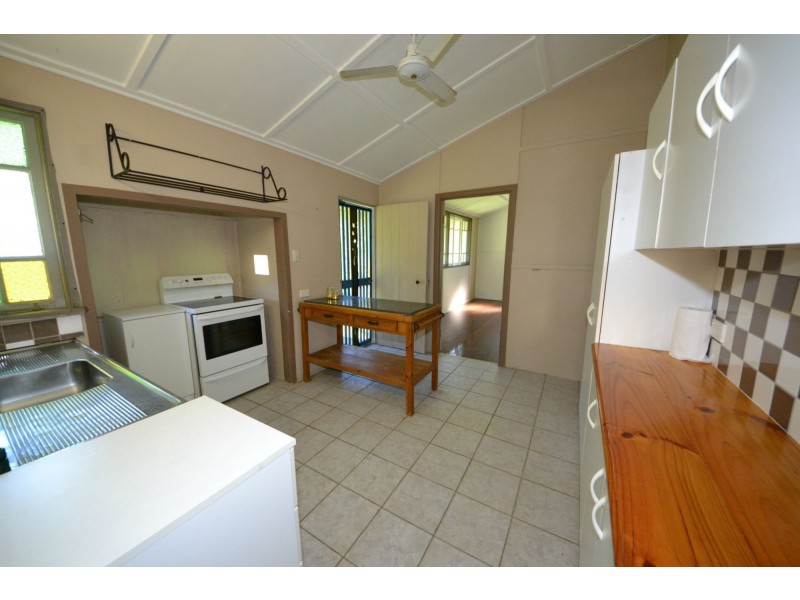 37 Lanigan Street, Wandal QLD 4700