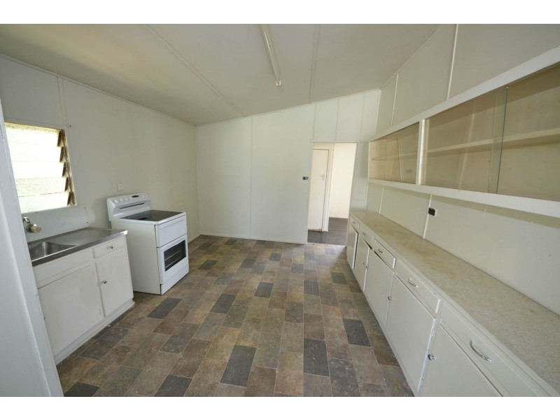 42 Darcy Street, Mount Morgan QLD 4714