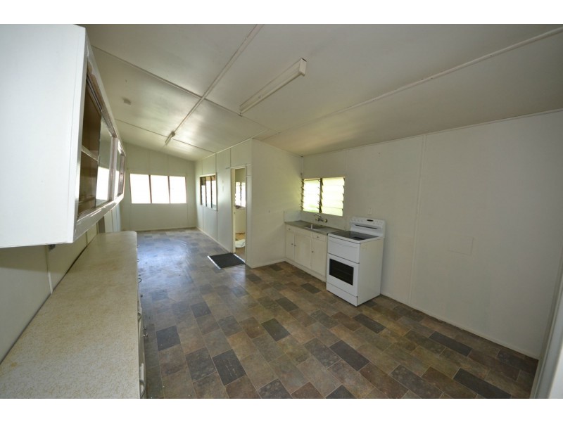 42 Darcy Street, Mount Morgan QLD 4714