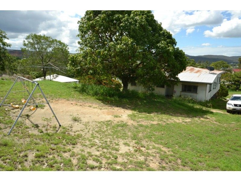 42 Darcy Street, Mount Morgan QLD 4714