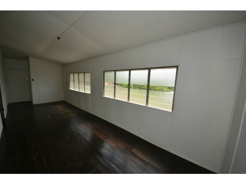 42 Darcy Street, Mount Morgan QLD 4714