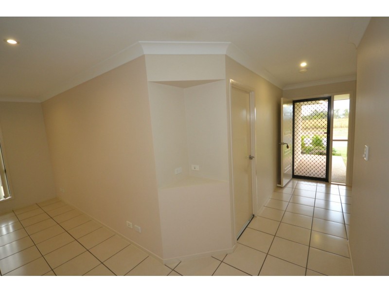 61 Victoria Street, Gracemere QLD 4702