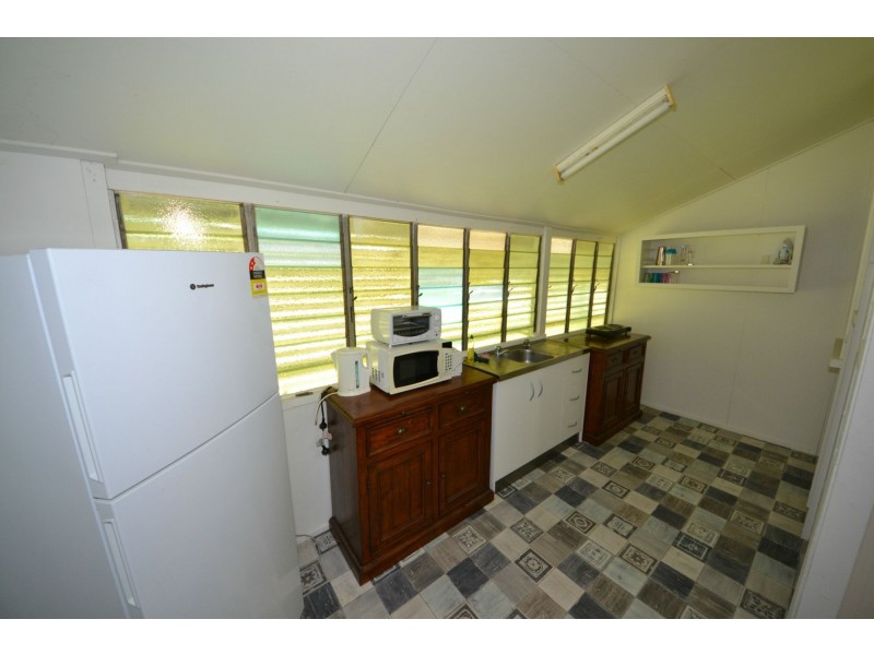 2/2 Morgan Street, Mount Morgan QLD 4714