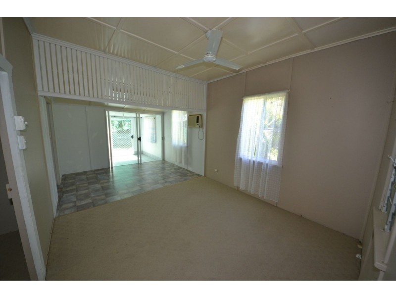 1 Nicholson Street, Mount Morgan QLD 4714