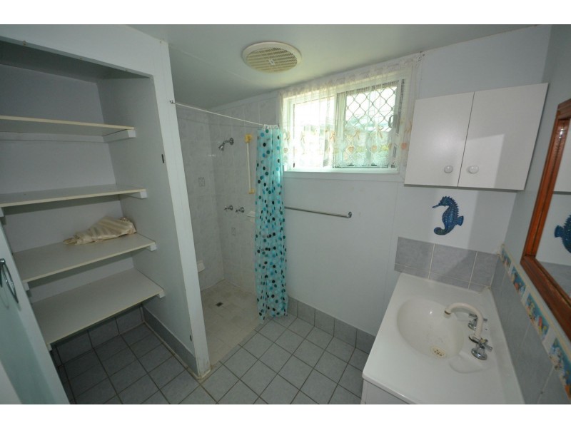 1 Nicholson Street, Mount Morgan QLD 4714