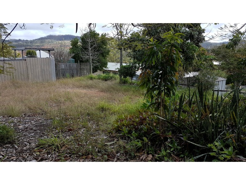 4 Cribb Street, Mount Morgan QLD 4714