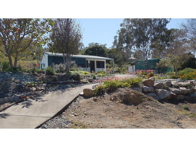 83 Byrnes Parade, Mount Morgan QLD 4714