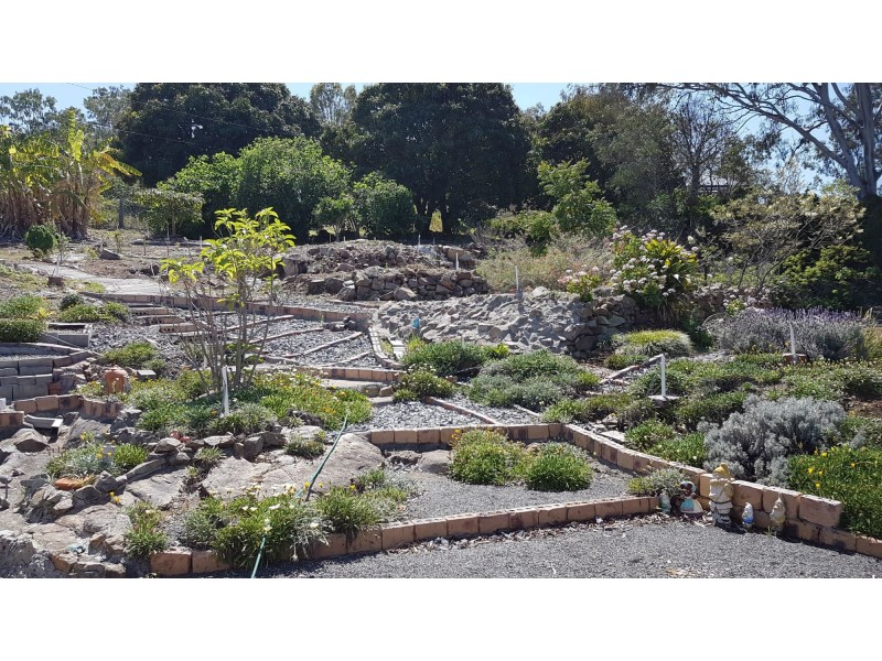 83 Byrnes Parade, Mount Morgan QLD 4714