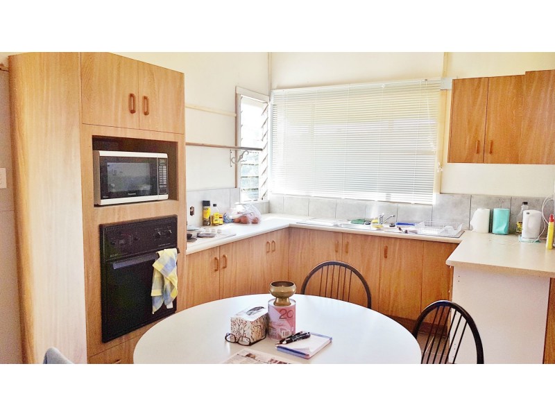 59 Dee Street, Mount Morgan QLD 4714