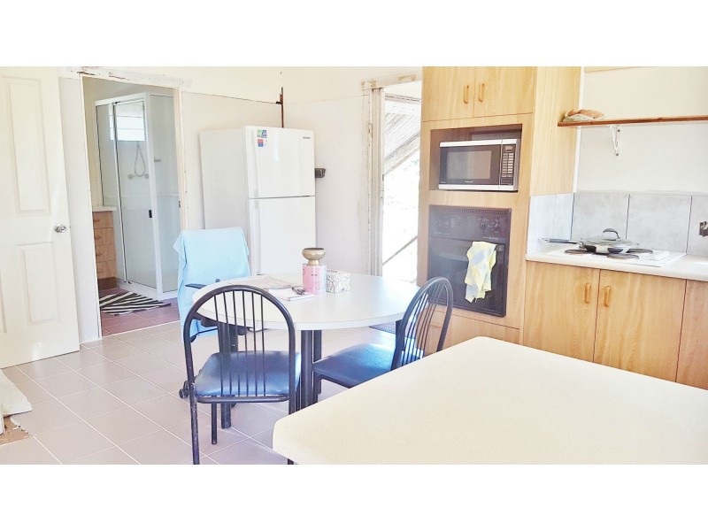 59 Dee Street, Mount Morgan QLD 4714