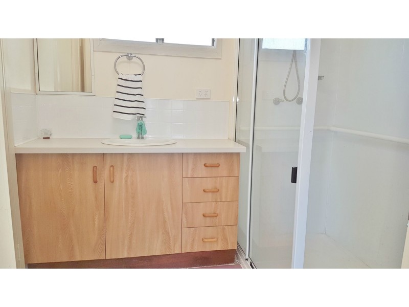 59 Dee Street, Mount Morgan QLD 4714