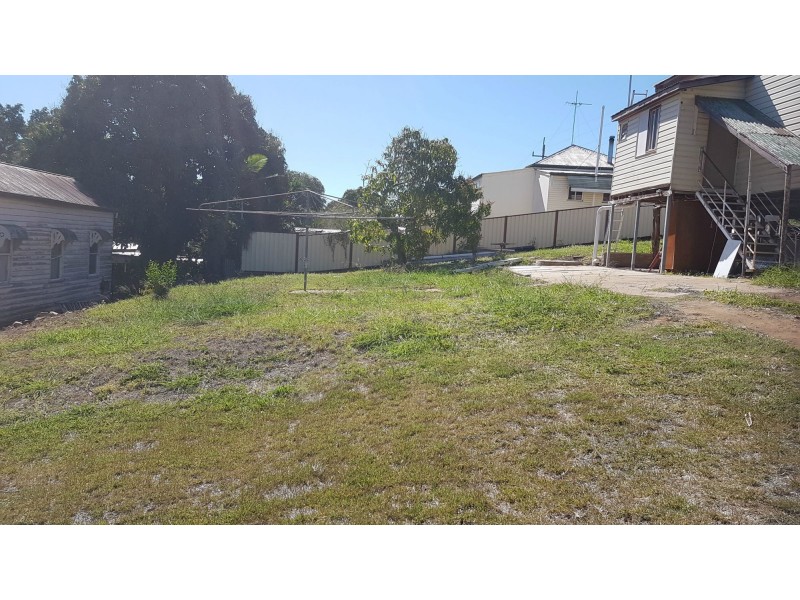 59 Dee Street, Mount Morgan QLD 4714