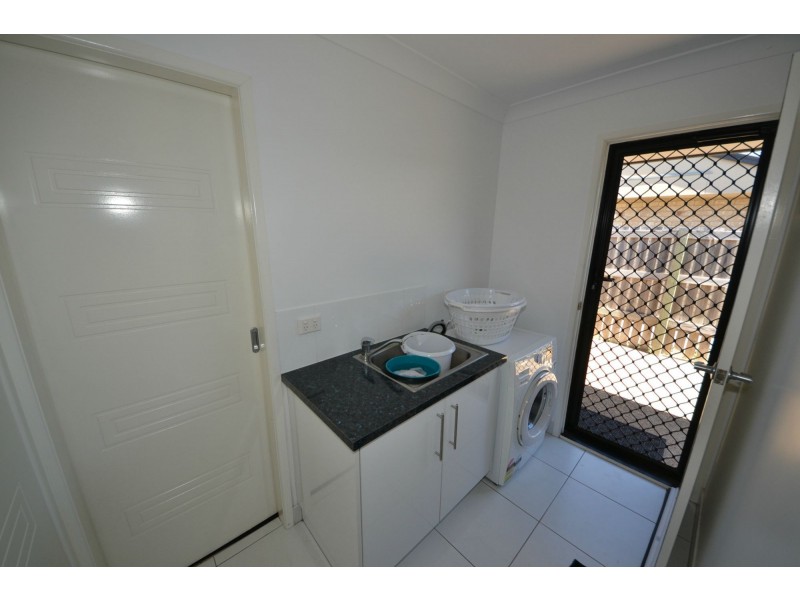 6 Wheeler Avenue, Gracemere QLD 4702
