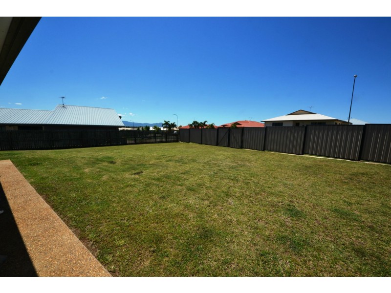 6 Wheeler Avenue, Gracemere QLD 4702
