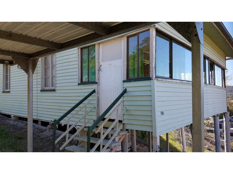 130 East Street, Mount Morgan QLD 4714