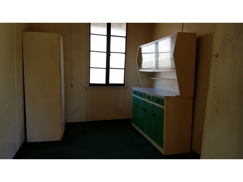 130 East Street, Mount Morgan QLD 4714