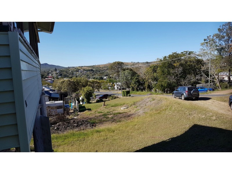 130 East Street, Mount Morgan QLD 4714