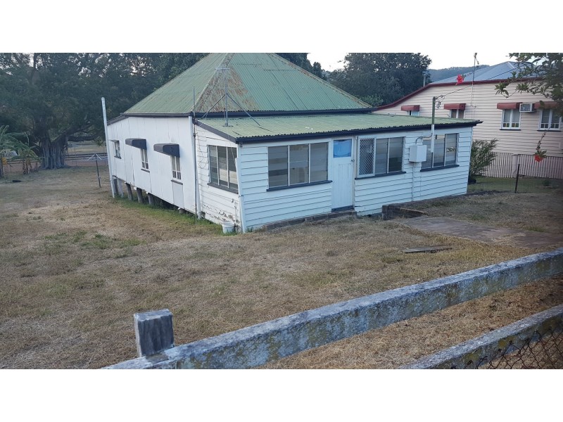 82 James Street, Mount Morgan QLD 4714