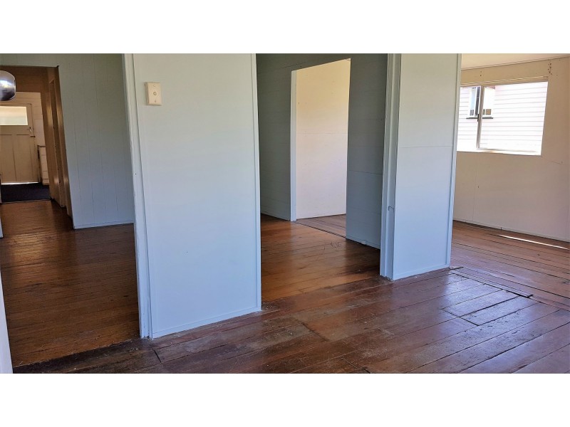 82 James Street, Mount Morgan QLD 4714