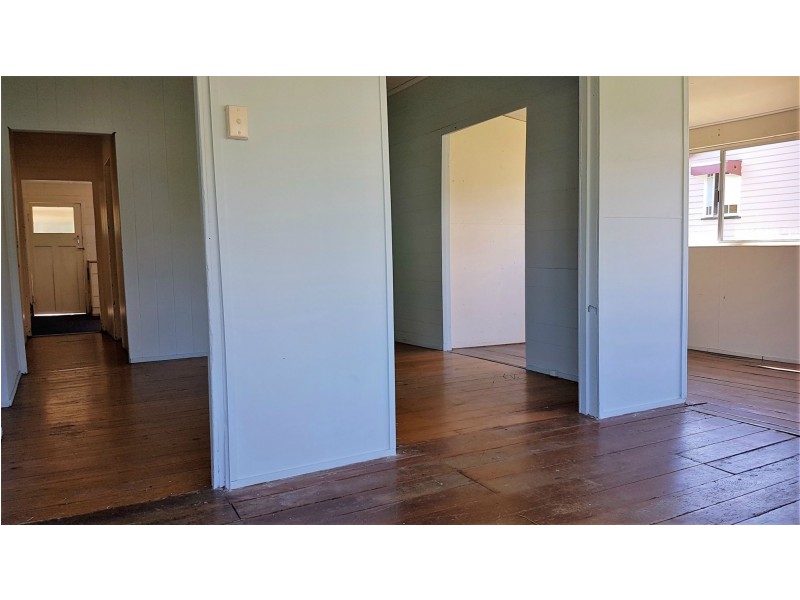 82 James Street, Mount Morgan QLD 4714