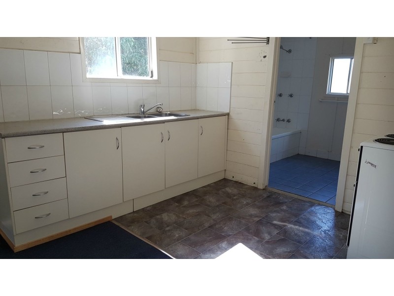 82 James Street, Mount Morgan QLD 4714