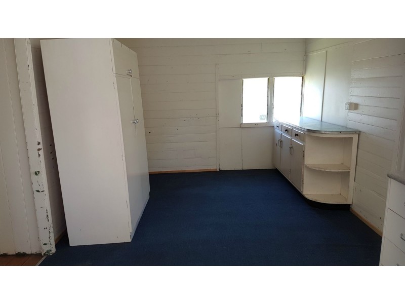 82 James Street, Mount Morgan QLD 4714