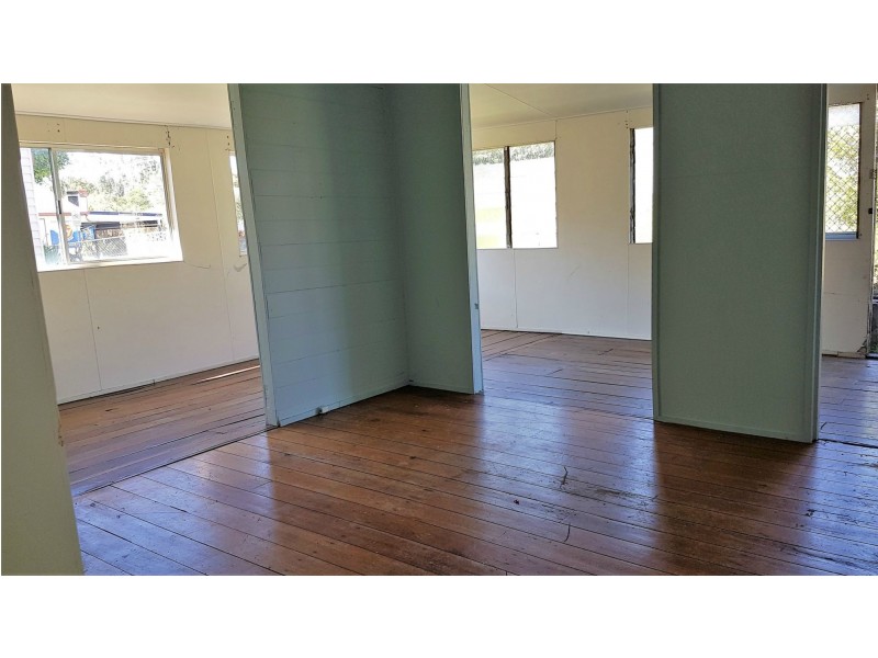 82 James Street, Mount Morgan QLD 4714