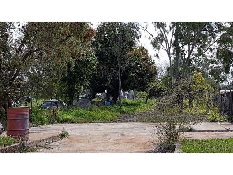 4 Gordon Lane, Mount Morgan QLD 4714