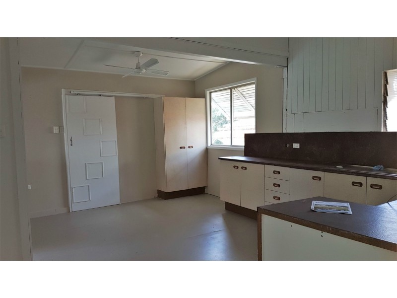 54 James Street, Mount Morgan QLD 4714