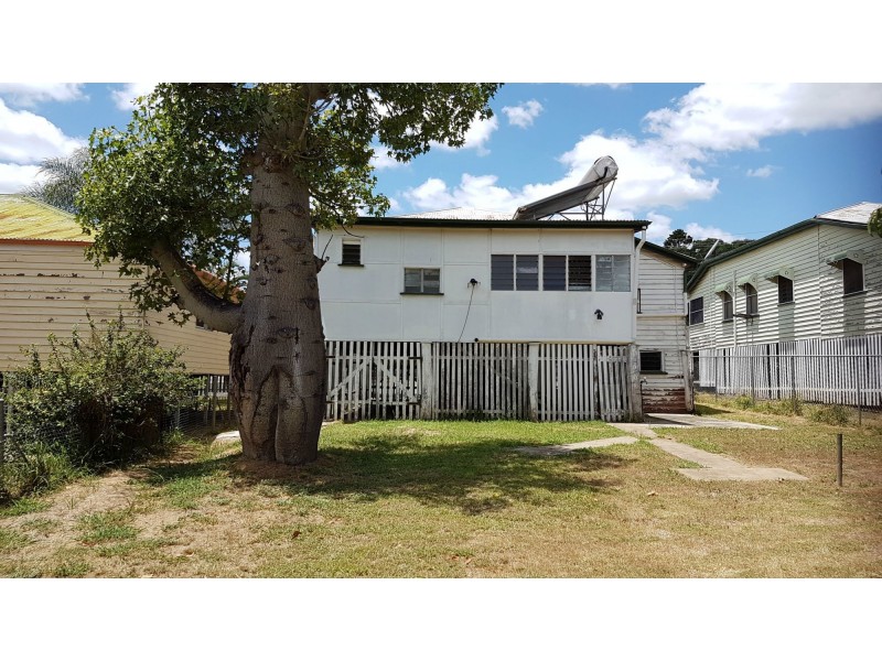 54 James Street, Mount Morgan QLD 4714