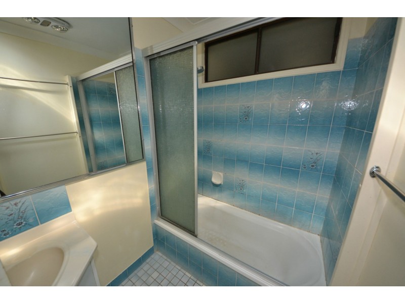 33 Buxton Drive, Gracemere QLD 4702