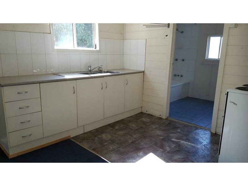 82 James Street, Mount Morgan QLD 4714