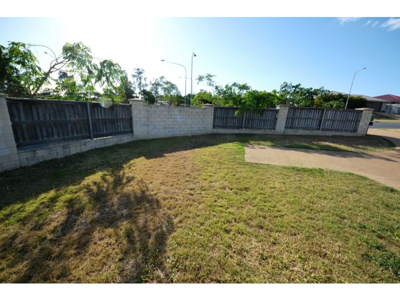 2 Broadhurst Drive, Gracemere QLD 4702
