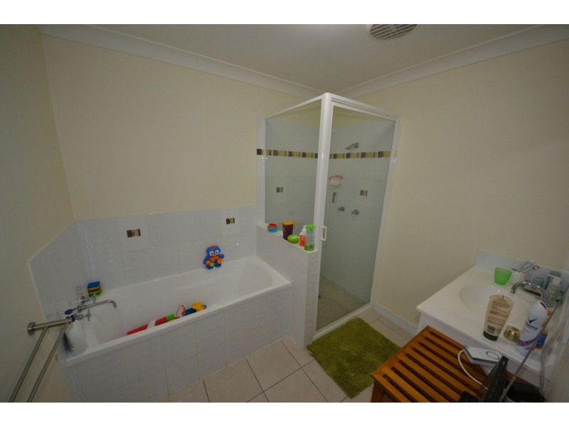 2 Broadhurst Drive, Gracemere QLD 4702