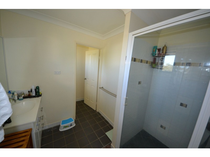2 Broadhurst Drive, Gracemere QLD 4702