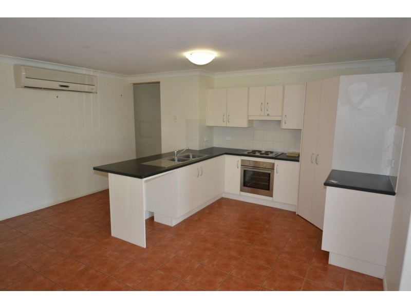 35 Seonaid Place, Gracemere QLD 4702