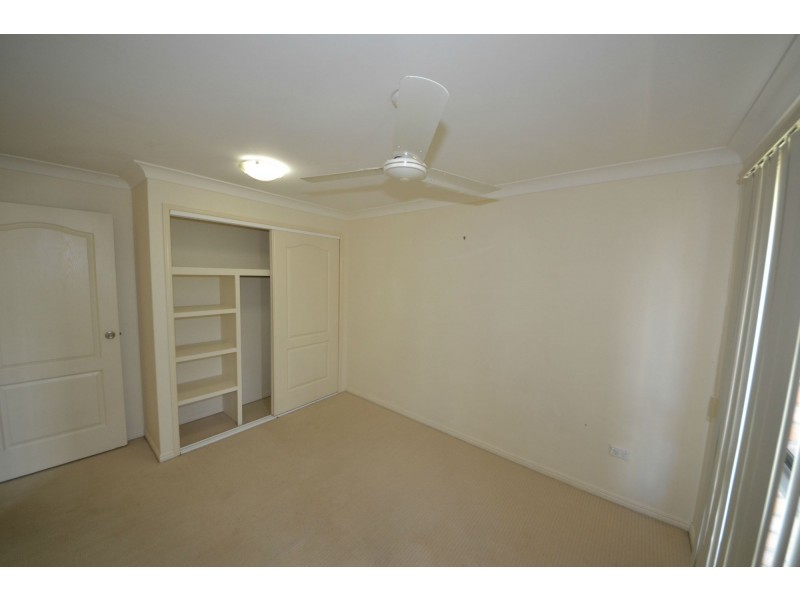 35 Seonaid Place, Gracemere QLD 4702