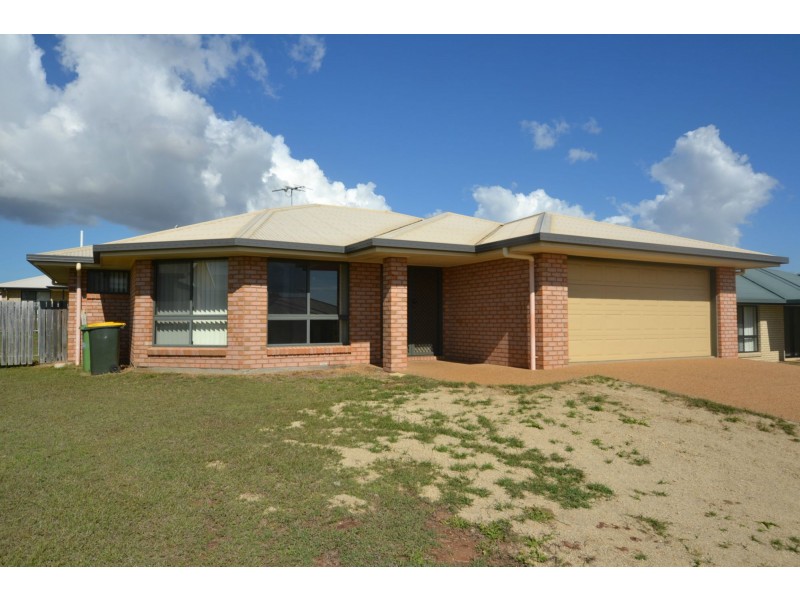 35 Seonaid Place, Gracemere QLD 4702