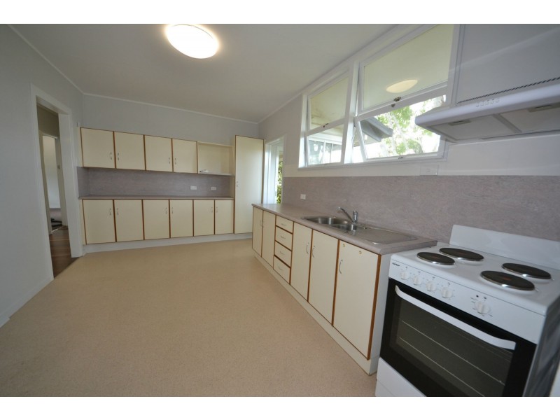 351 Philp Avenue, Frenchville QLD 4701