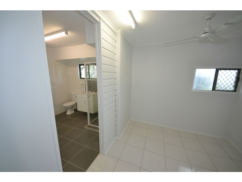 351 Philp Avenue, Frenchville QLD 4701